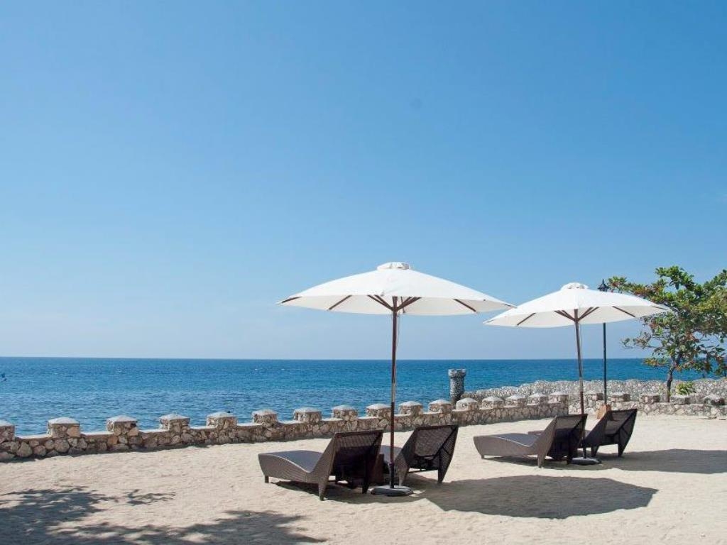 El Salvador Beach Resort