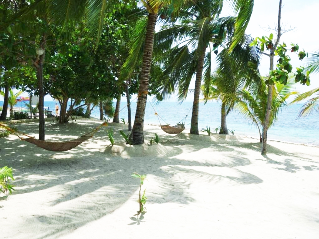 Slams-Garden-Diving-Resort